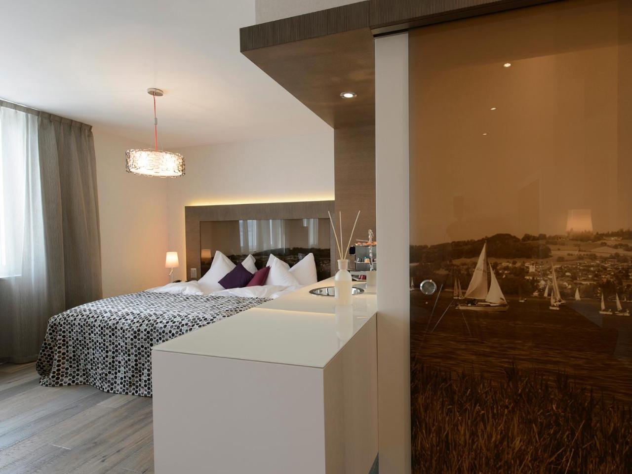 Hotel-Restaurant-Schifflaende Birrwil エクステリア 写真